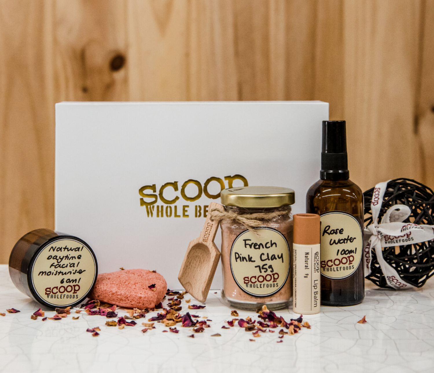 GIFT HAMPER & CARDS