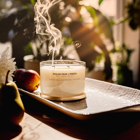 Meeraboo English Pear + Freesia Soy Candle 330g