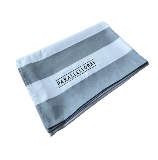 SAND-FREE BEACH TOWEL GREY