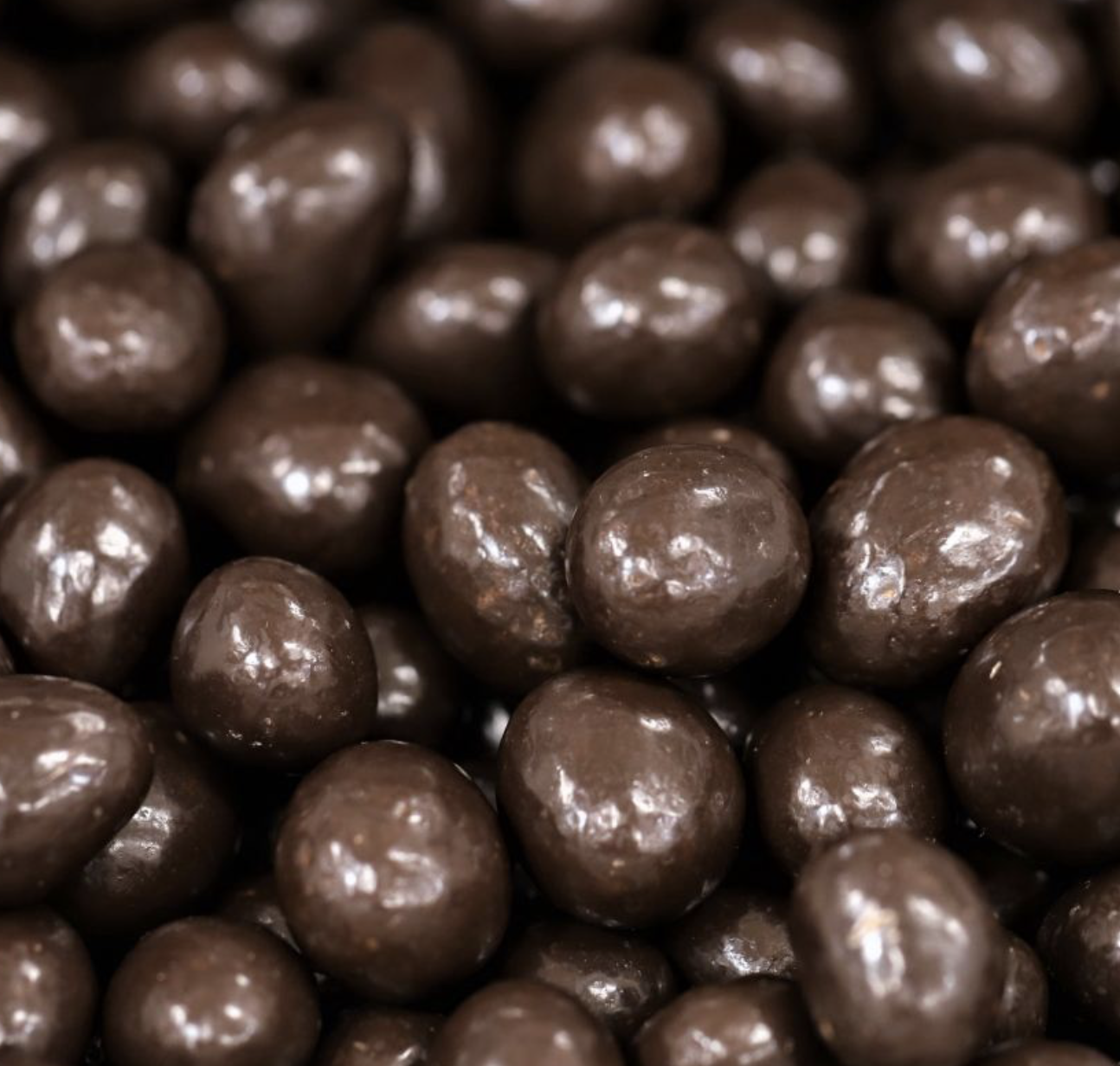 strawberries-dark-chocolate-bulk