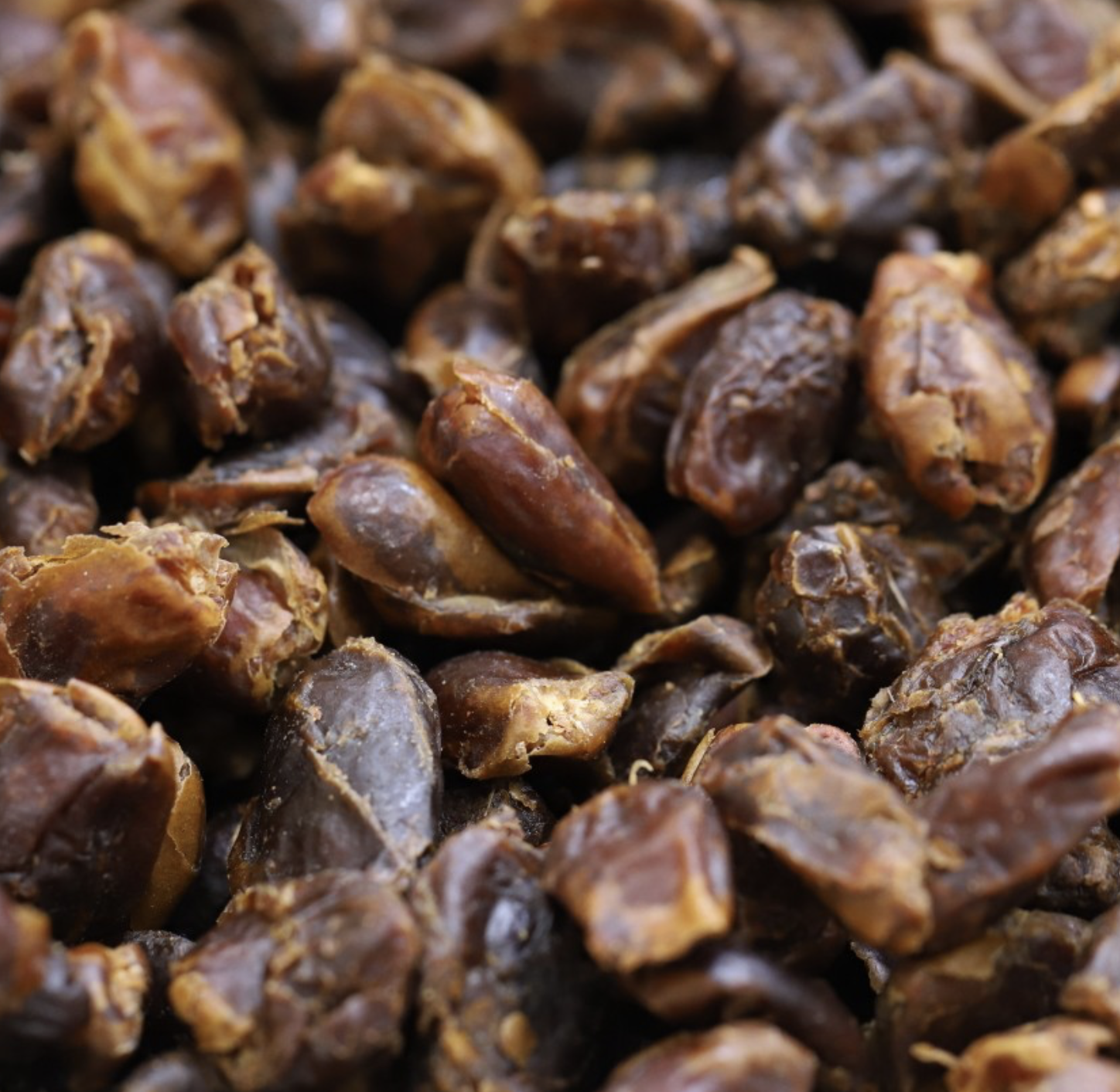 dates-pitted-organic-bulk