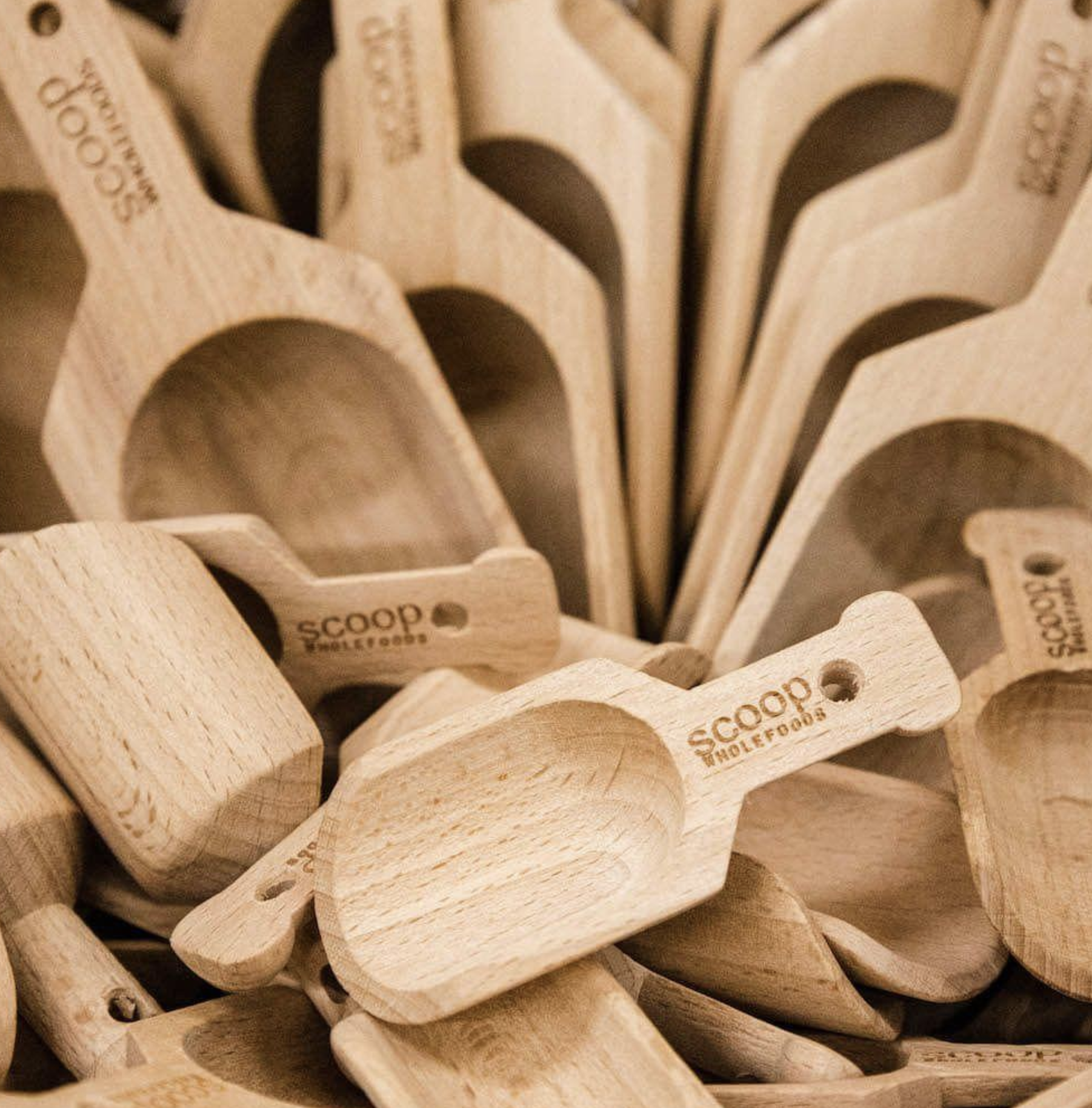 wooden-scoop